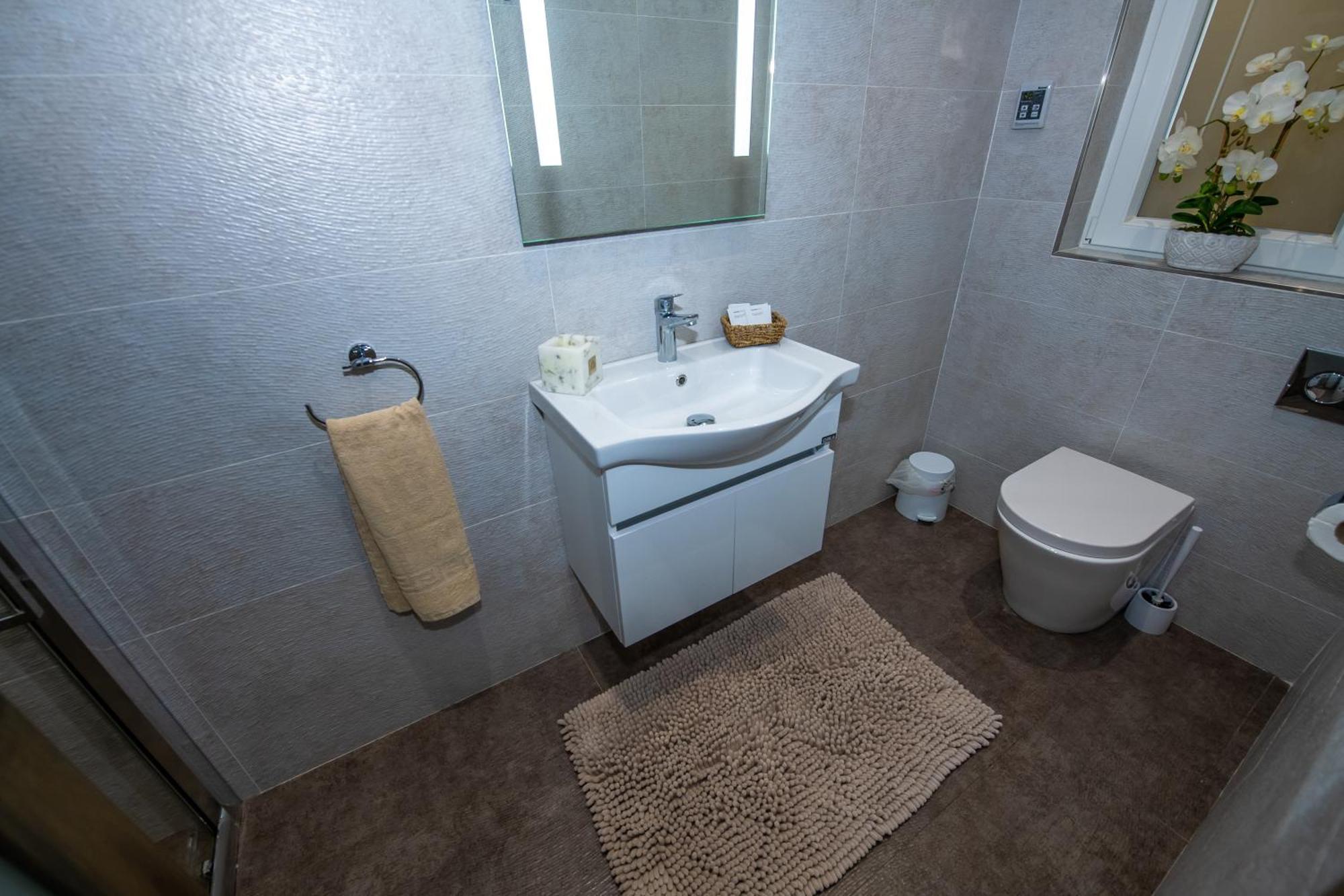 Clifftop Modern Apartment Mellieħa Екстериор снимка