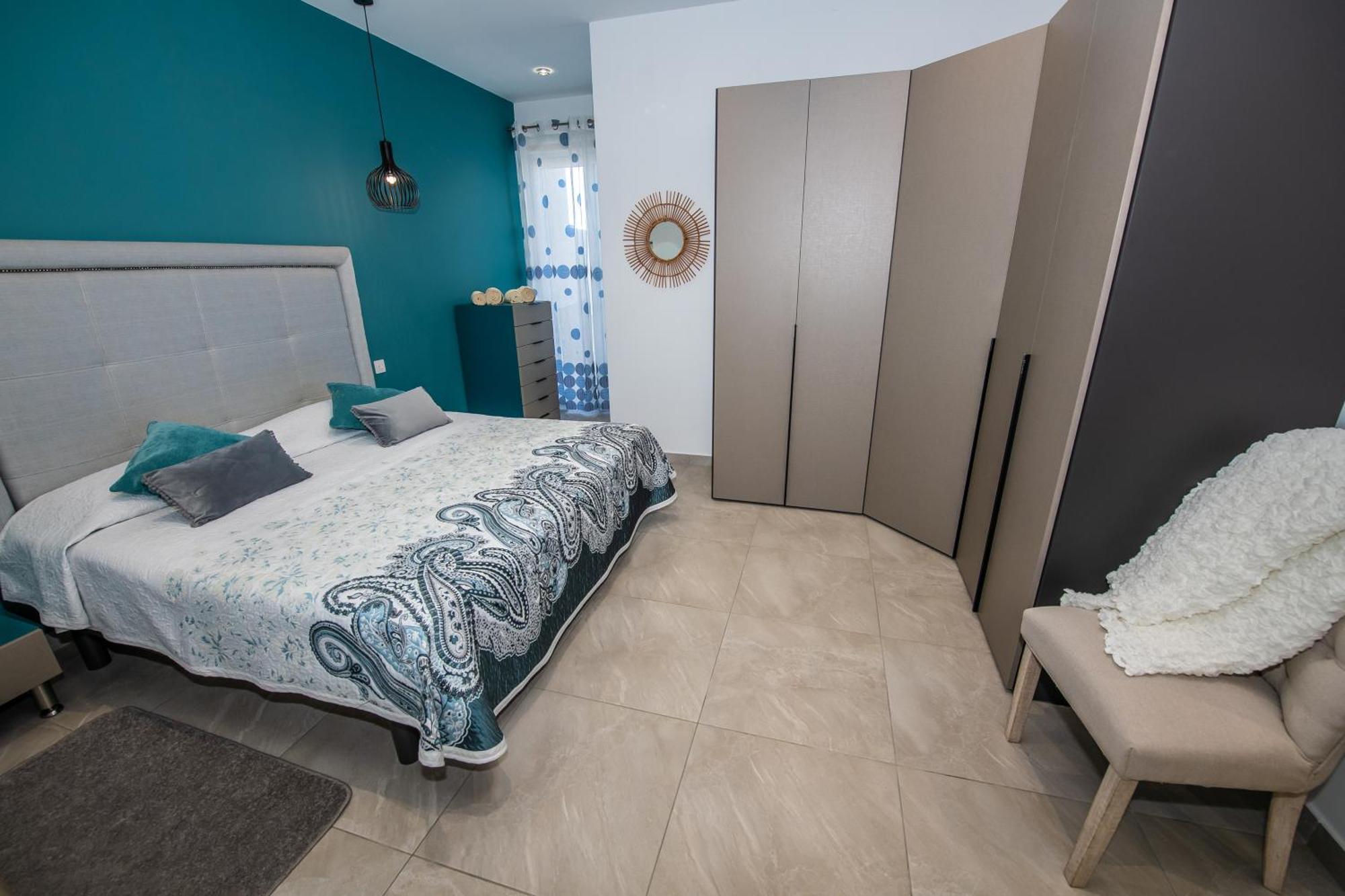 Clifftop Modern Apartment Mellieħa Екстериор снимка