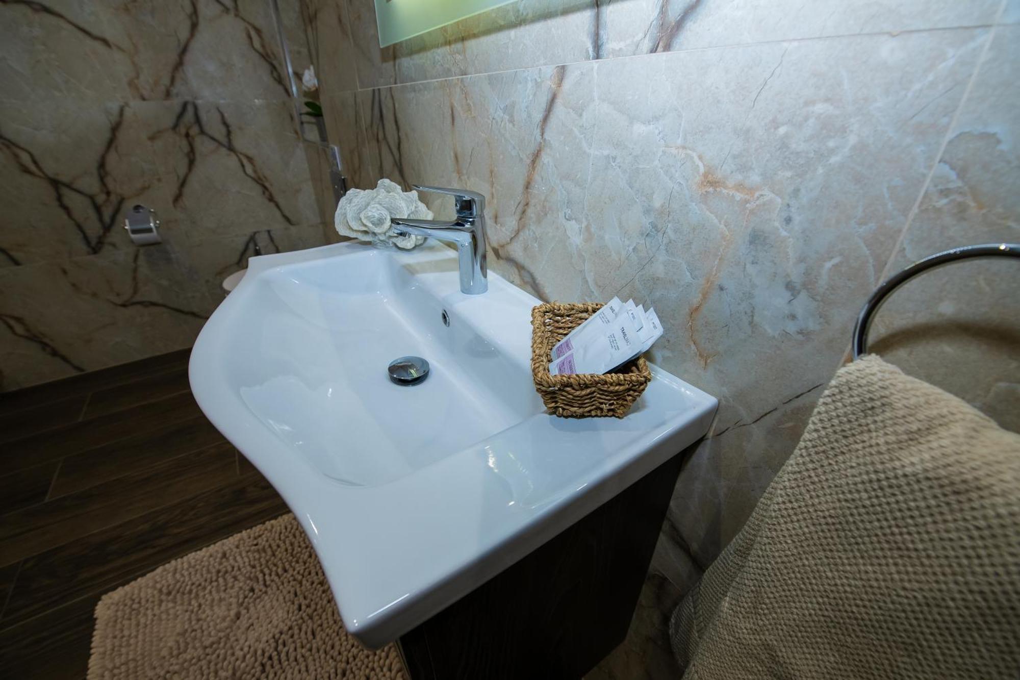 Clifftop Modern Apartment Mellieħa Екстериор снимка