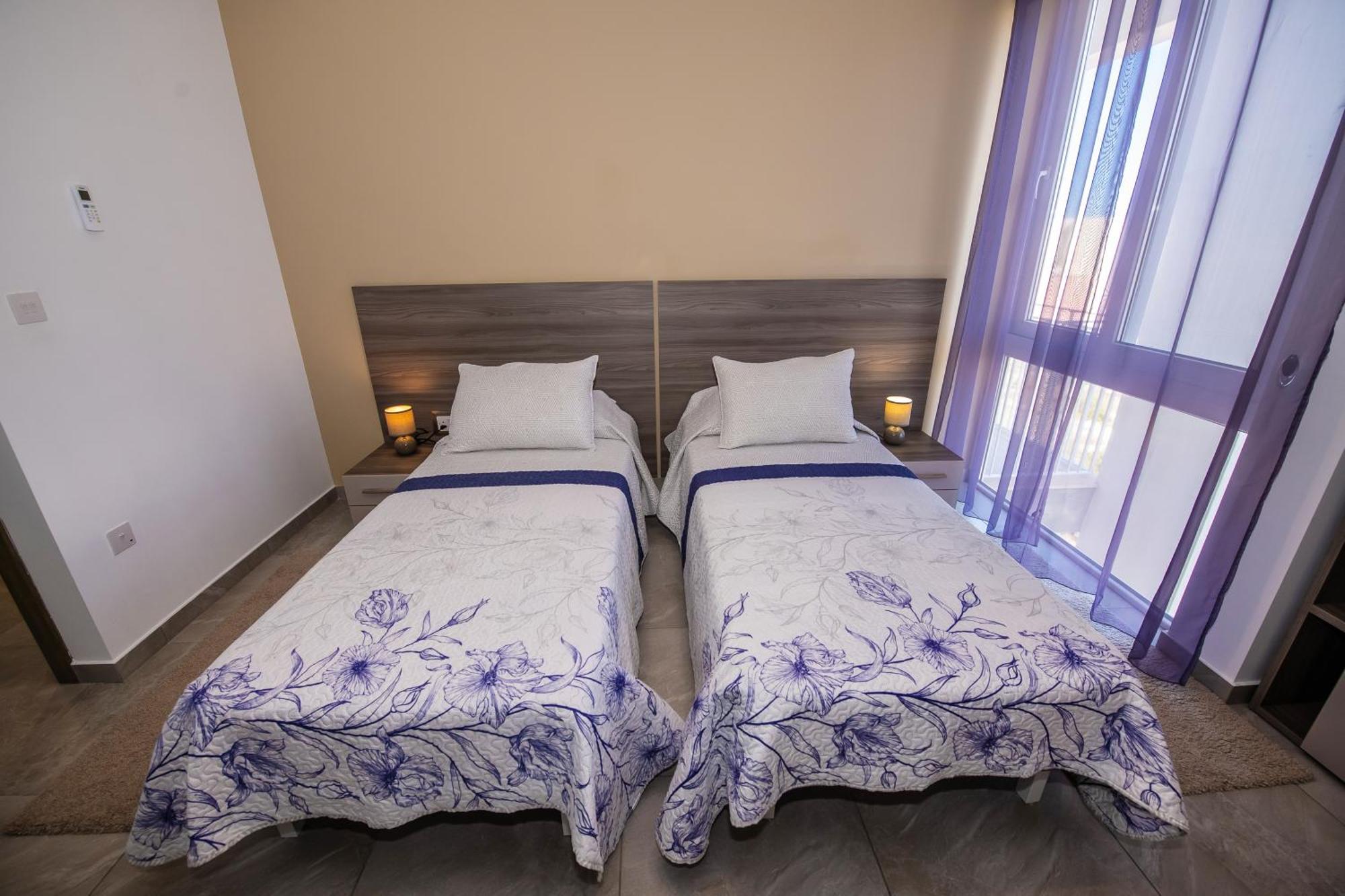 Clifftop Modern Apartment Mellieħa Екстериор снимка