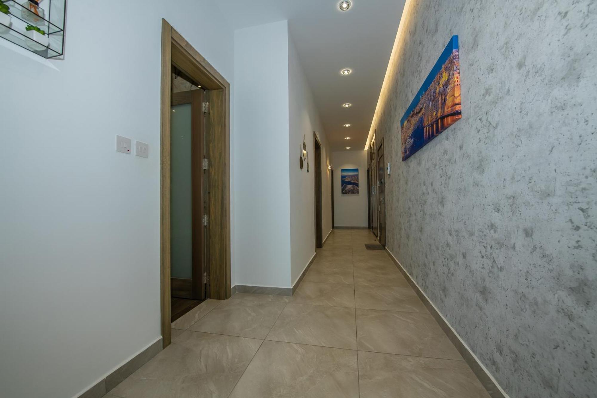 Clifftop Modern Apartment Mellieħa Екстериор снимка