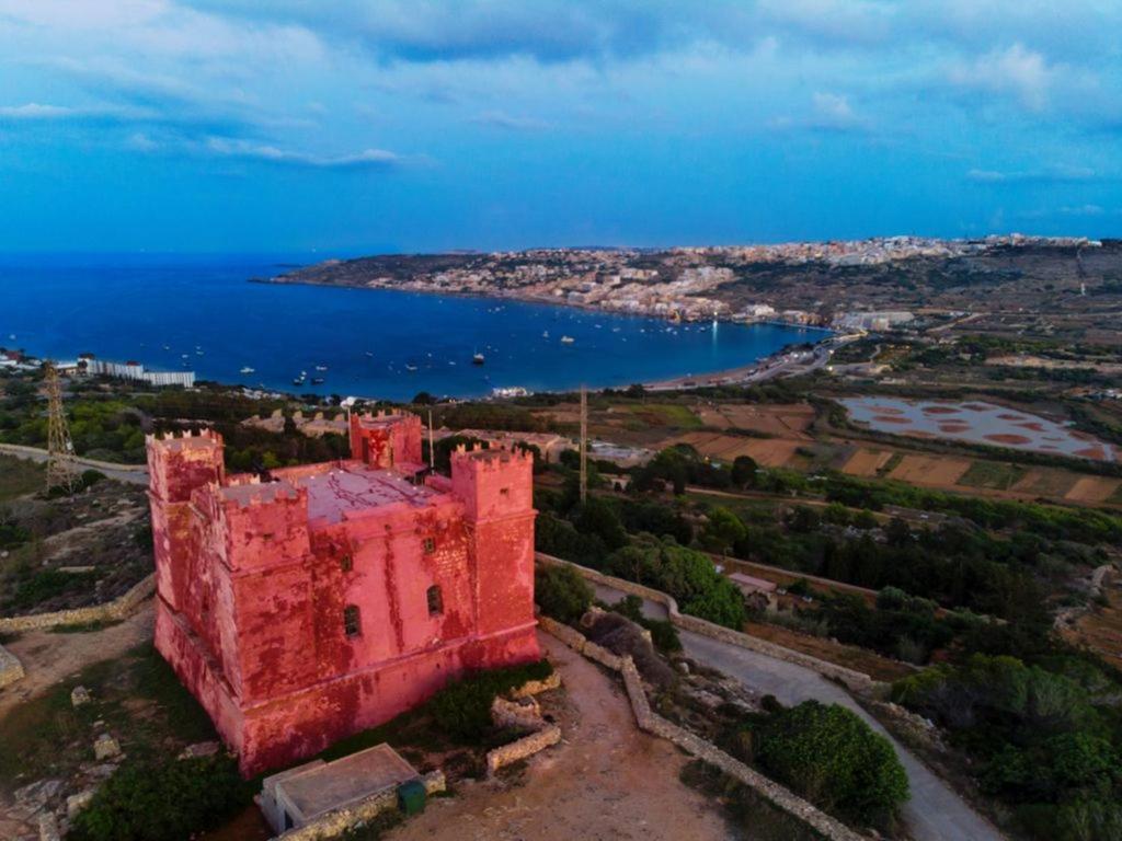 Clifftop Modern Apartment Mellieħa Екстериор снимка